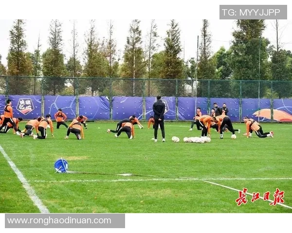 卓尔队迎战附加赛对手全力以赴争取晋级机会