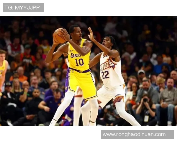 巴特勒领衔热火挑战湖人巨星对决精彩纷呈的NBA季后赛之夜