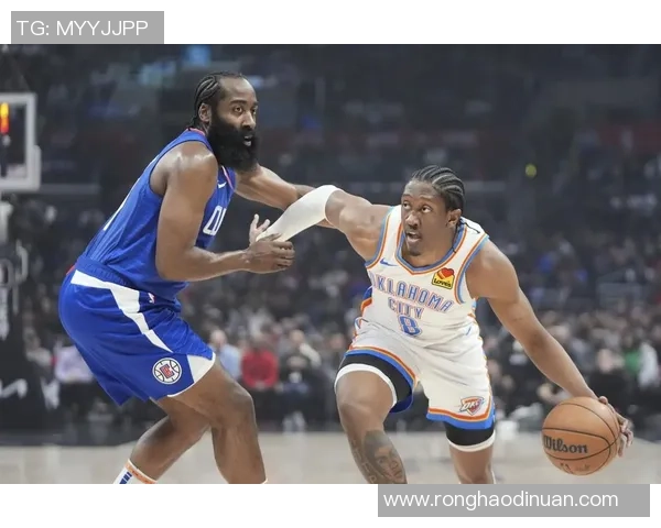 快船与爵士G7激战正酣谁能挺进季后赛下一轮的巅峰对决 快船与爵士G7激战正酣谁能挺进季后赛下一轮的巅峰对决